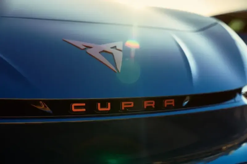 Czym się różni leasing o wynajmu samochodu?